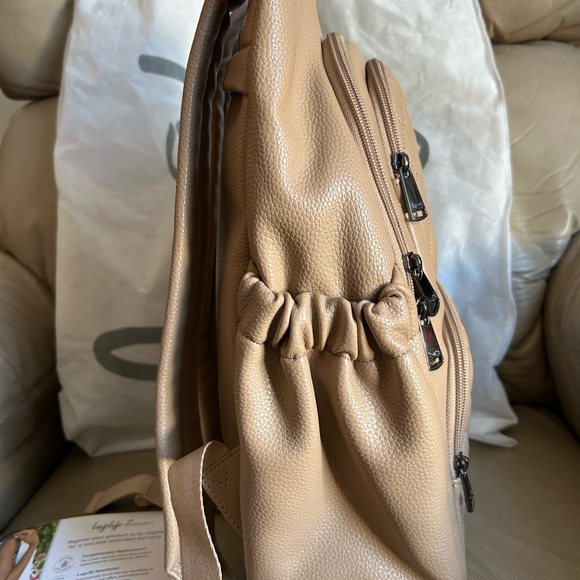 Lug Hatchback Classic VL Backpack Tan EUC - Picture 7 of 16